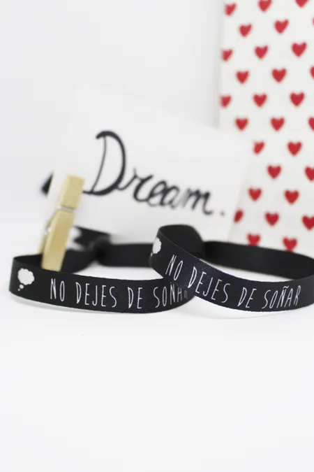 Producto: Pulsera No dejes de soñar - Marronynegro