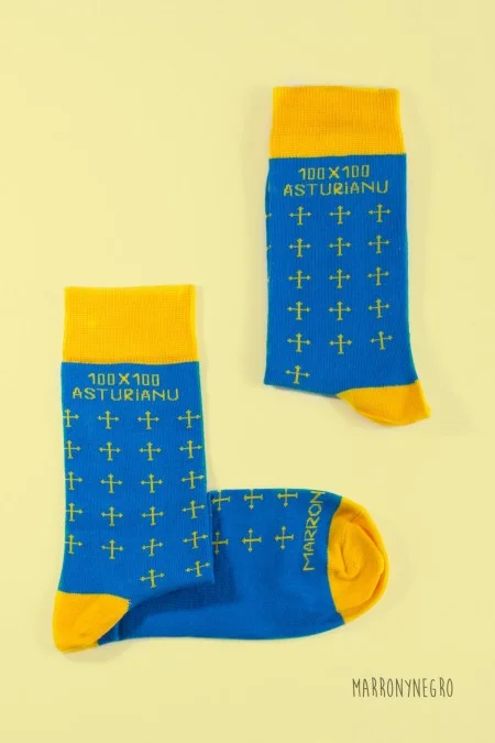 Producto: Calcetines 100×100 Asturianu - Marronynegro
