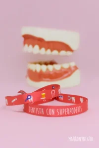 Producto: Pulsera Dentista con superpoderes - Marronynegro