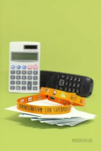 Producto: Pulsera Administrativ@ con superpoderes - Marronynegro