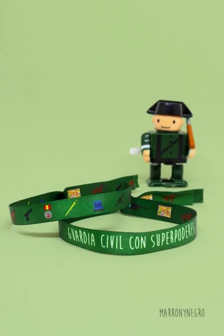 Producto: Pulsera Guardia Civil con Superpoderes - Marronynegro