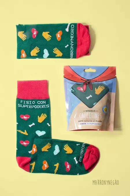 Producto: Calcetines Fisio con superpoderes - Marronynegro