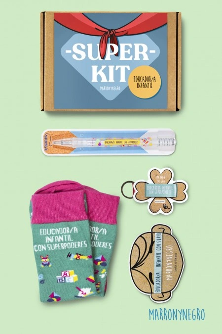 Producto: Pack Educador/a Infantil con superpoderes - Marronynegro