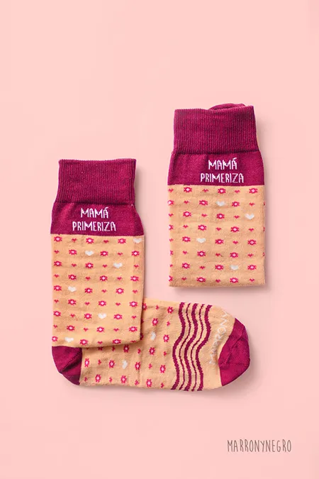 Producto: Calcetines Mamá Primeriza - Marronynegro