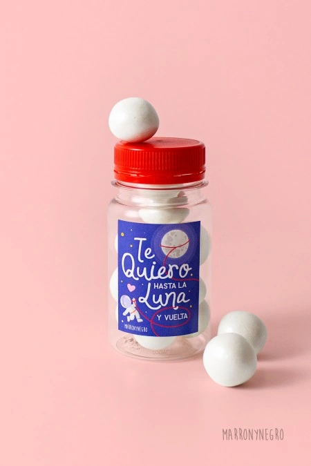 Producto: Pildorero «Te quiero hasta la luna y vuelta» - Marronynegro
