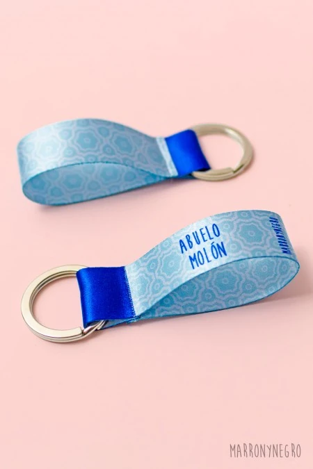 Producto: Llavero Abuelo Molón - Marronynegro