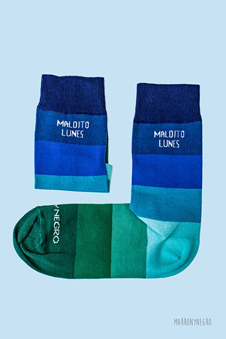Producto: Calcetines Maldito Lunes - Marronynegro
