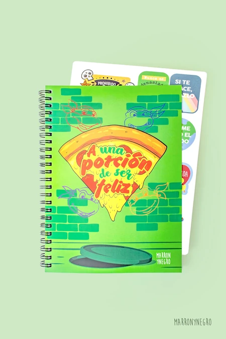 Producto: Cuaderno A una porción de ser feliz + Pegatinas - Marronynegro