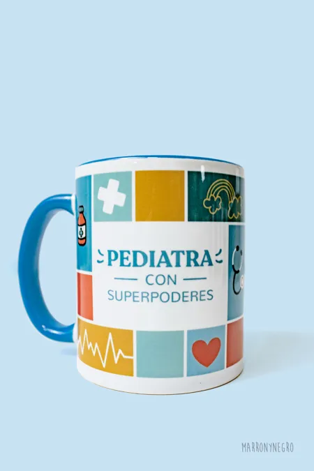 Producto: Taza Pediatra con Superpoderes - Marronynegro
