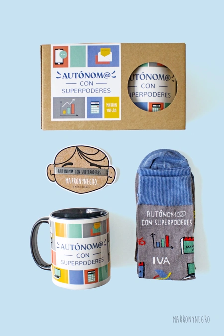 Producto: Pack taza Autónomo con superpoderes - Marronynegro