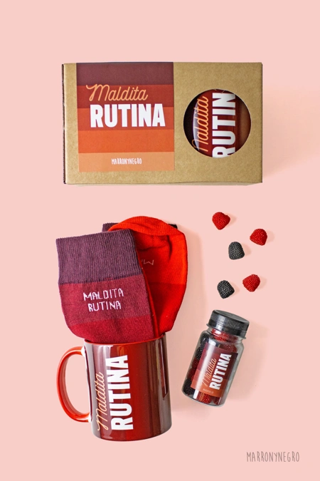 Producto: Pack taza Maldita Rutina - Marronynegro