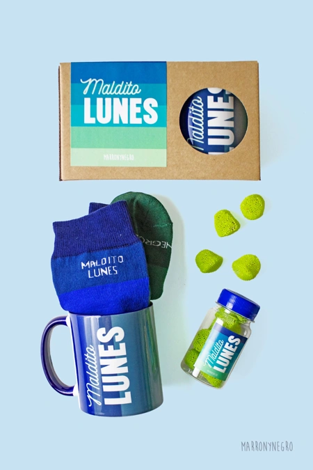 Producto: Pack taza Maldito Lunes - Marronynegro