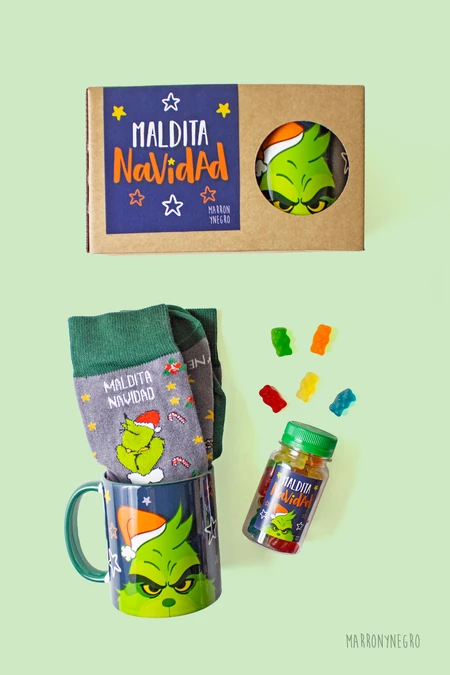 Producto: Pack taza Maldita Navidad - Marronynegro