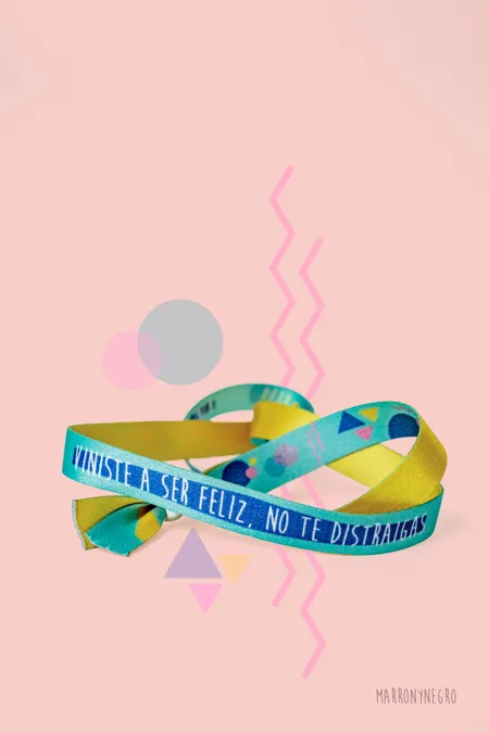 Producto: Pulsera Viniste a ser feliz no te distraigas - Marronynegro