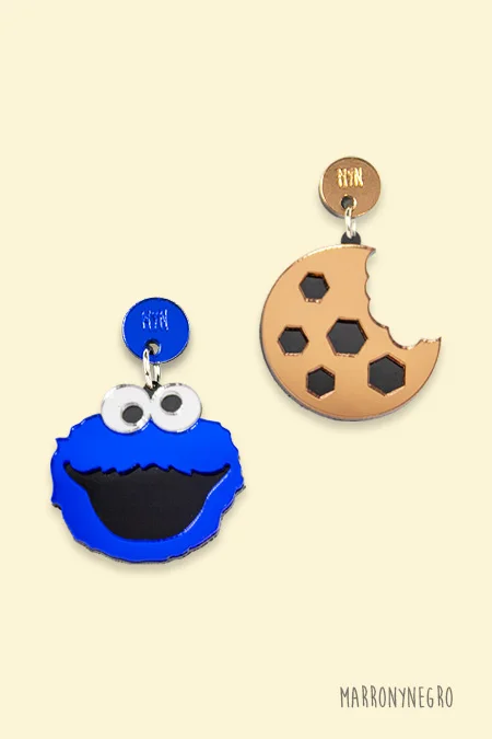 Producto: Pendientes Metacrilato El Monstruo de las Galletas - Marronynegro