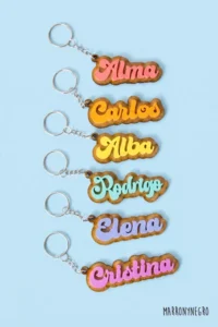 Producto: Llavero Nombre Personalizado - Marronynegro