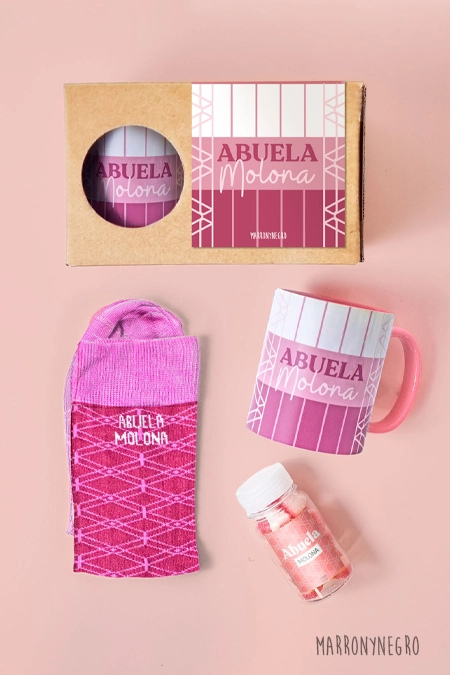 Producto: Pack Taza Abuela Molona - Marronynegro
