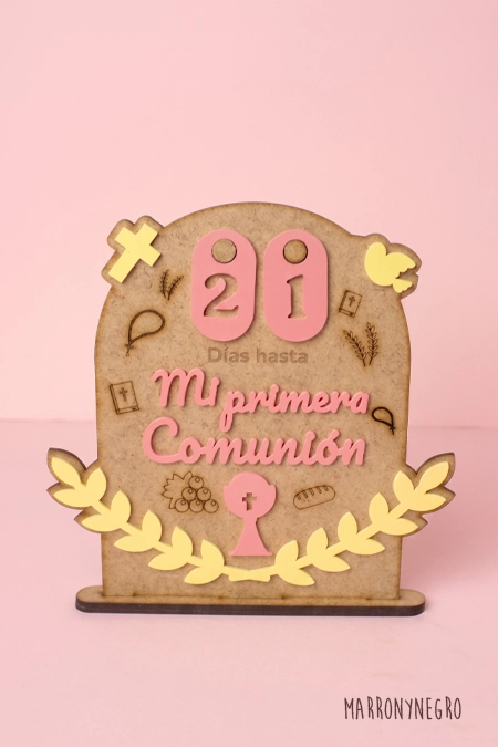 Calendario de madera Cuenta Atrás Comunión Rosa para niñas