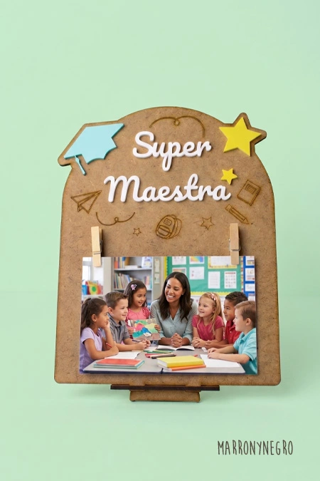 Producto: Portafotos Maestra con superpoderes - Marronynegro