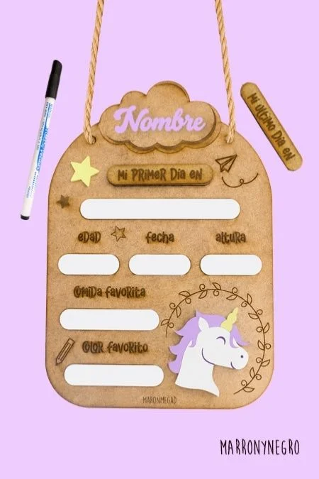 Producto: Placa Primer y Último Día de Curso Personalizado – Unicornios - Marronynegro